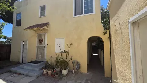 Exterior - 1326 E 9th St, Long Beach, CA 90813 photo 5 of 15