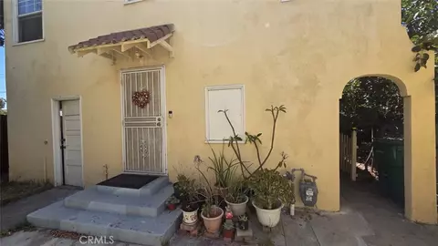 Exterior - 1326 E 9th St, Long Beach, CA 90813 photo 4 of 15