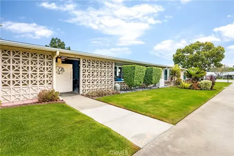 1800 Sunningdale 18b, Seal Beach, CA 90740