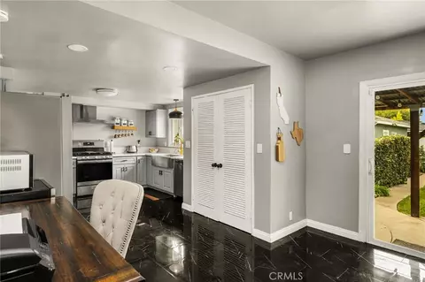 Entry Way - 1334 E Collins, Orange, CA 92867 photo 3 of 3