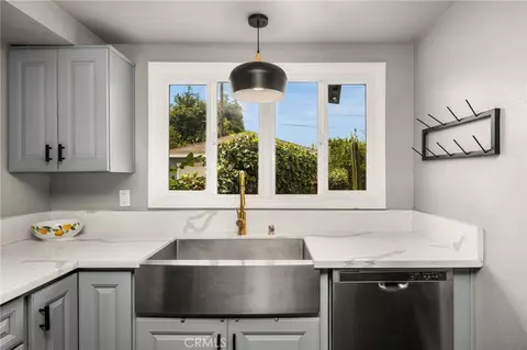 Kitchen - 1334 E Collins, Orange, CA 92867 photo 3 of 3