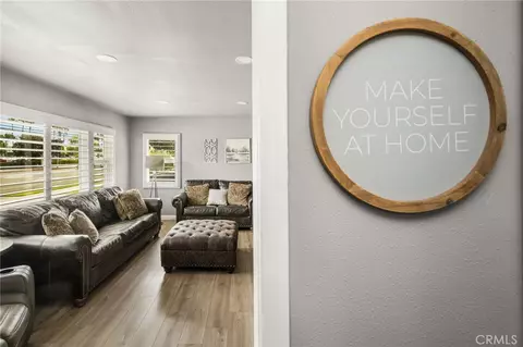 Entry Way - 1334 E Collins, Orange, CA 92867 photo 2 of 3