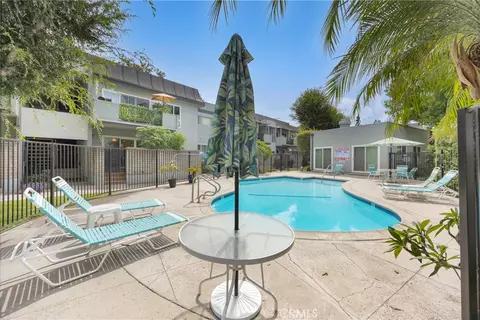Exterior - 5140 E Atherton St #13, Long Beach, CA 90815 photo 7 of 8