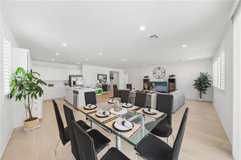 Dining - 786 Green Ct, Perris, CA 92571 photo 1 of 3