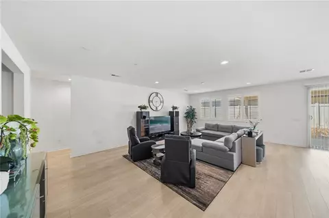 Entry Way - 786 Green Ct, Perris, CA 92571 photo 5 of 5