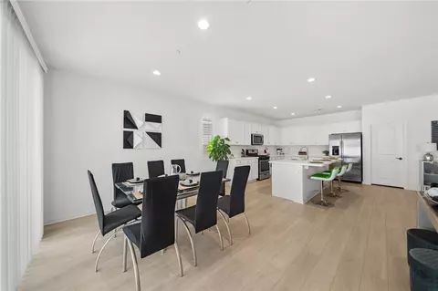 Dining - 786 Green Ct, Perris, CA 92571 photo 2 of 3