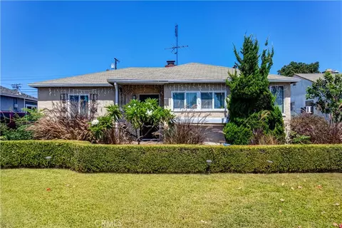 11223 Buell St, Downey, CA 90241 photo 2