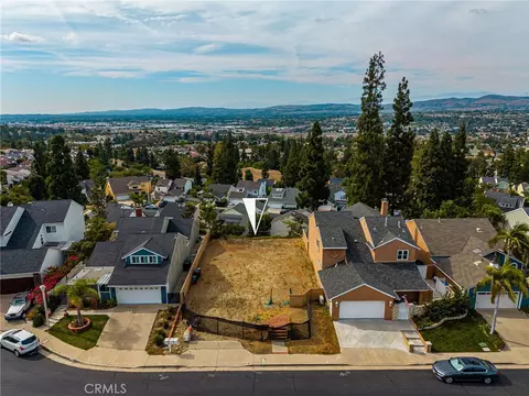 530 Golden Sky, Anaheim, CA 92807