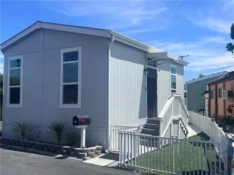 2767 W 1st St #14, Santa Ana, CA 92703