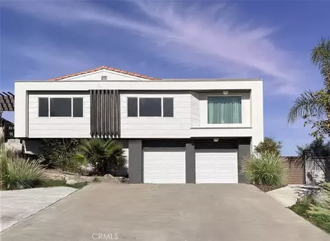 21734 Appaloosa Ct, Canyon Lake, CA 92587