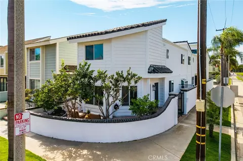 427 21st St, Huntington Beach, CA 92648