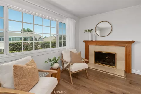 Living - 4341 Dogwood Ave, Seal Beach, CA 90740 photo 5 of 7