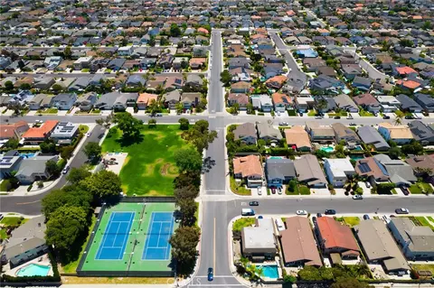 View/Area - 4341 Dogwood Ave, Seal Beach, CA 90740 photo 1 of 1