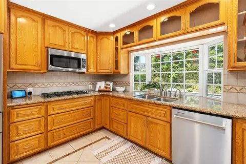 Kitchen - 4341 Dogwood Ave, Seal Beach, CA 90740 photo 1 of 4