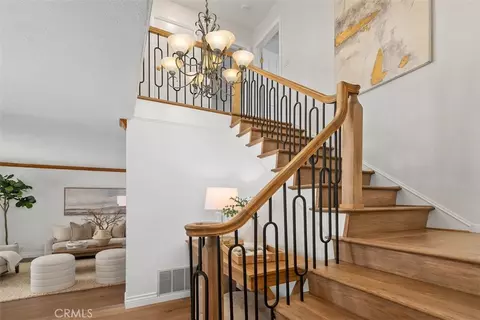 Entry Way - 4341 Dogwood Ave, Seal Beach, CA 90740 photo 3 of 3