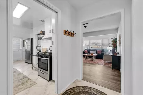 Entry Way - 1204 Riverside, Fullerton, CA 92831 photo 2 of 3