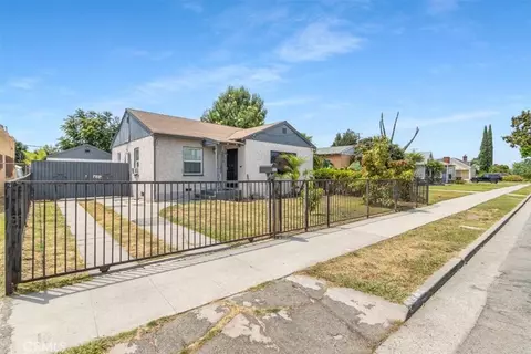 322 W School St, Compton, CA 90220