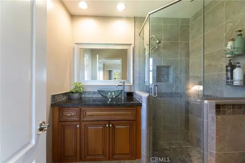 Bath - 6551 E Bacarro, Long Beach, CA 90815 photo 3 of 4