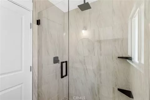 Bath - 735 E Wilson St, Banning, CA 92220 photo 2 of 2
