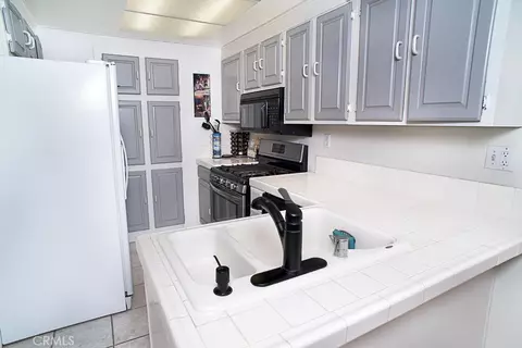 Kitchen - 44460 15th E #3, Lancaster, CA 93535 photo 1 of 1