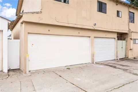 Exterior - 1005 E Harding St, Long Beach, CA 90805 photo 2 of 6
