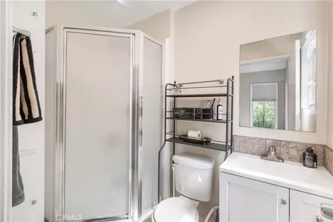 Bath - 5711 E 2nd, Long Beach, CA 90803 photo 1 of 1