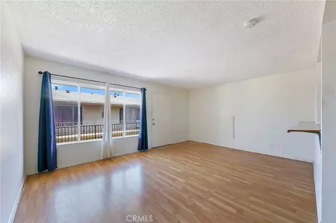 Living - 1123 Cedar, Long Beach, CA 90813 photo 3 of 5