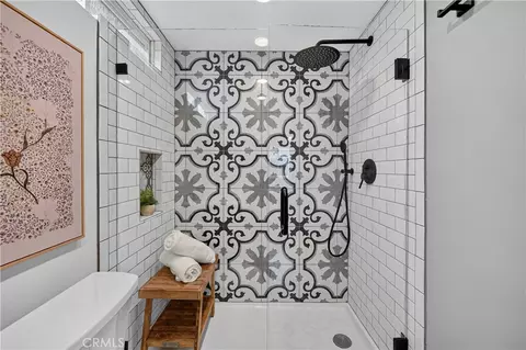 Bath - 4023 E Ransom St, Long Beach, CA 90804 photo 3 of 5