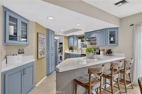 Kitchen - 4023 E Ransom St, Long Beach, CA 90804 photo 2 of 4