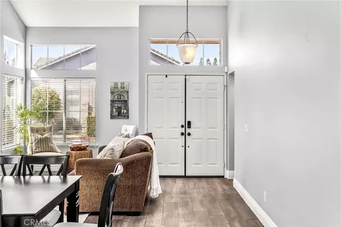 Entry Way - 1808 E Taft Ln, Placentia, CA 92870 photo 2 of 5