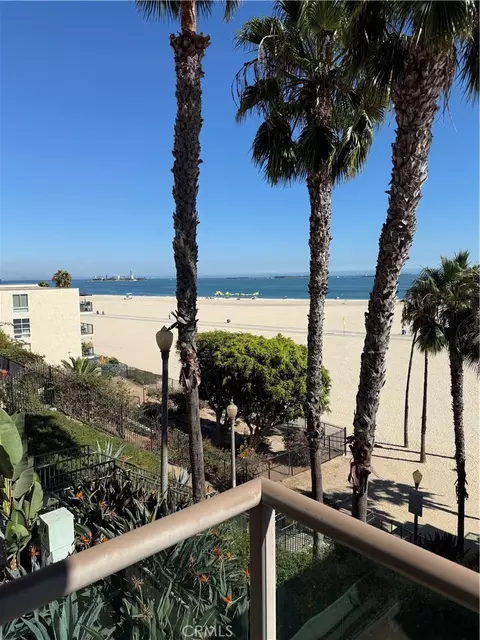 View/Area - 1000 E Ocean Blvd, Long Beach, CA 90802 photo 4 of 4