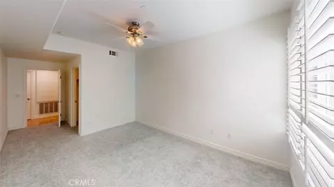 Bedroom - 1000 E Ocean Blvd, Long Beach, CA 90802 photo 2 of 5