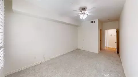 Bedroom - 1000 E Ocean Blvd, Long Beach, CA 90802 photo 4 of 5