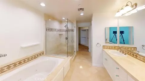 Bath - 1000 E Ocean Blvd, Long Beach, CA 90802 photo 2 of 2