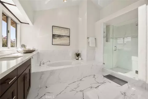 Bath - 2601 N Rosemere, Orange, CA 92867 photo 4 of 6