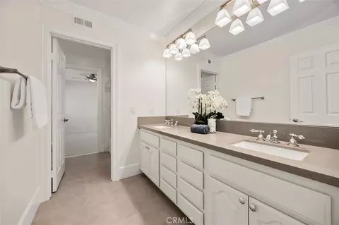 Bath - 2601 N Rosemere, Orange, CA 92867 photo 5 of 6