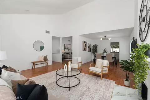 Living - 2600 Geneva, Fullerton, CA 92833 photo 3 of 5