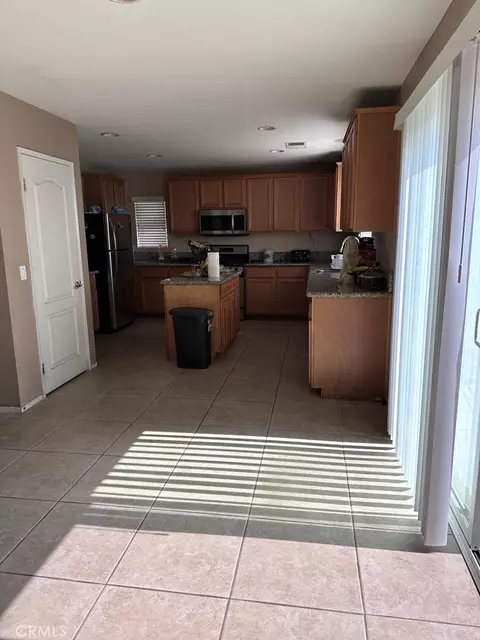 Kitchen - 3884 Akina Ave, Perris, CA 92571 photo 1 of 3