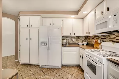 Kitchen - 2708 S Montego, Ontario, CA 91761 photo 2 of 2