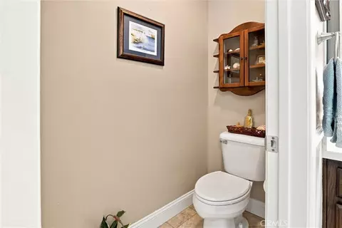 Bath - 65 Linhaven, Irvine, CA 92602 photo 5 of 7