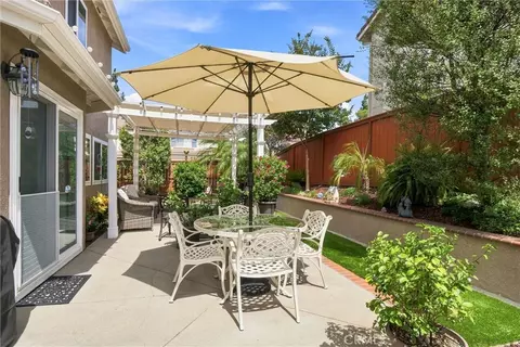 Exterior - 65 Linhaven, Irvine, CA 92602 photo 5 of 8