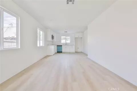 Living - 1043 W 151st St, Compton, CA 90220 photo 6 of 6