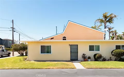 Exterior - 226 Knox, Costa Mesa, CA 92627 photo 2 of 5