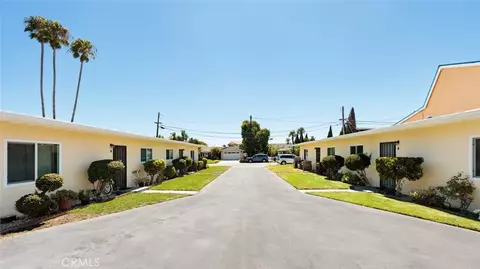Exterior - 226 Knox, Costa Mesa, CA 92627 photo 3 of 5