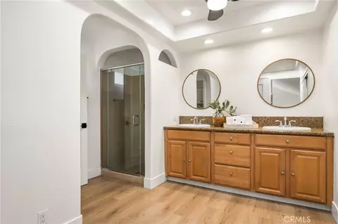 Bath - 397 S Schug, Orange, CA 92869 photo 3 of 6