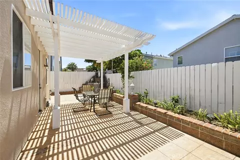 Exterior - 17537 Sagebrush, Carson, CA 90746 photo 4 of 9