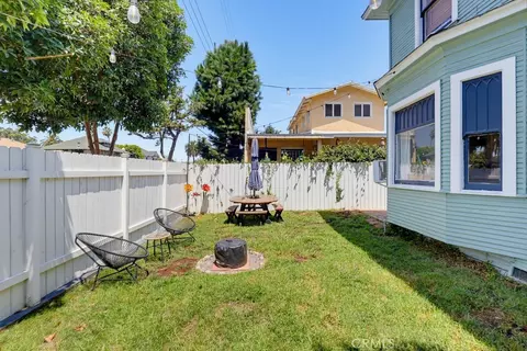 Exterior - 551 W 8th St, Long Beach, CA 90813 photo 14 of 16