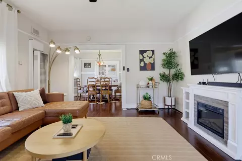 Living - 551 W 8th St, Long Beach, CA 90813 photo 3 of 5