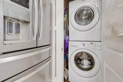 Other - 551 W 8th St, Long Beach, CA 90813 photo 5 of 6