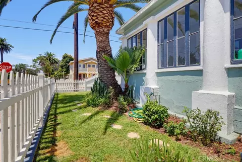 Exterior - 551 W 8th St, Long Beach, CA 90813 photo 15 of 16